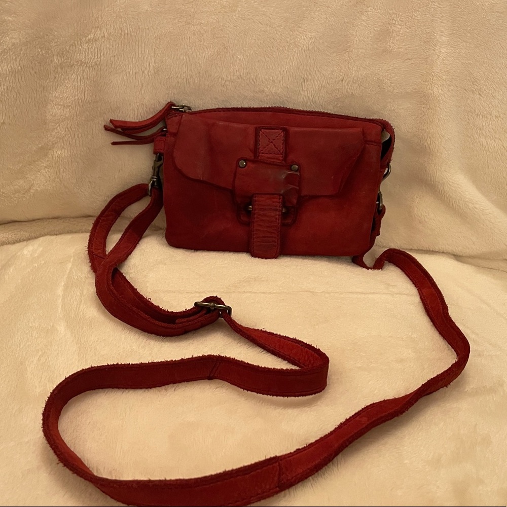 2nd Harbour crossbody